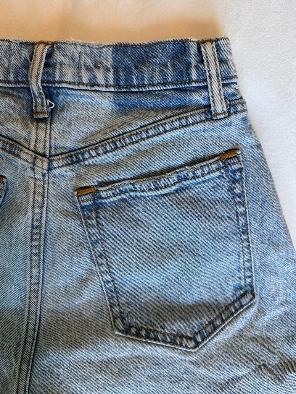 Abercrombie - The Dad Short-  Light Blue Long Denim Shorts